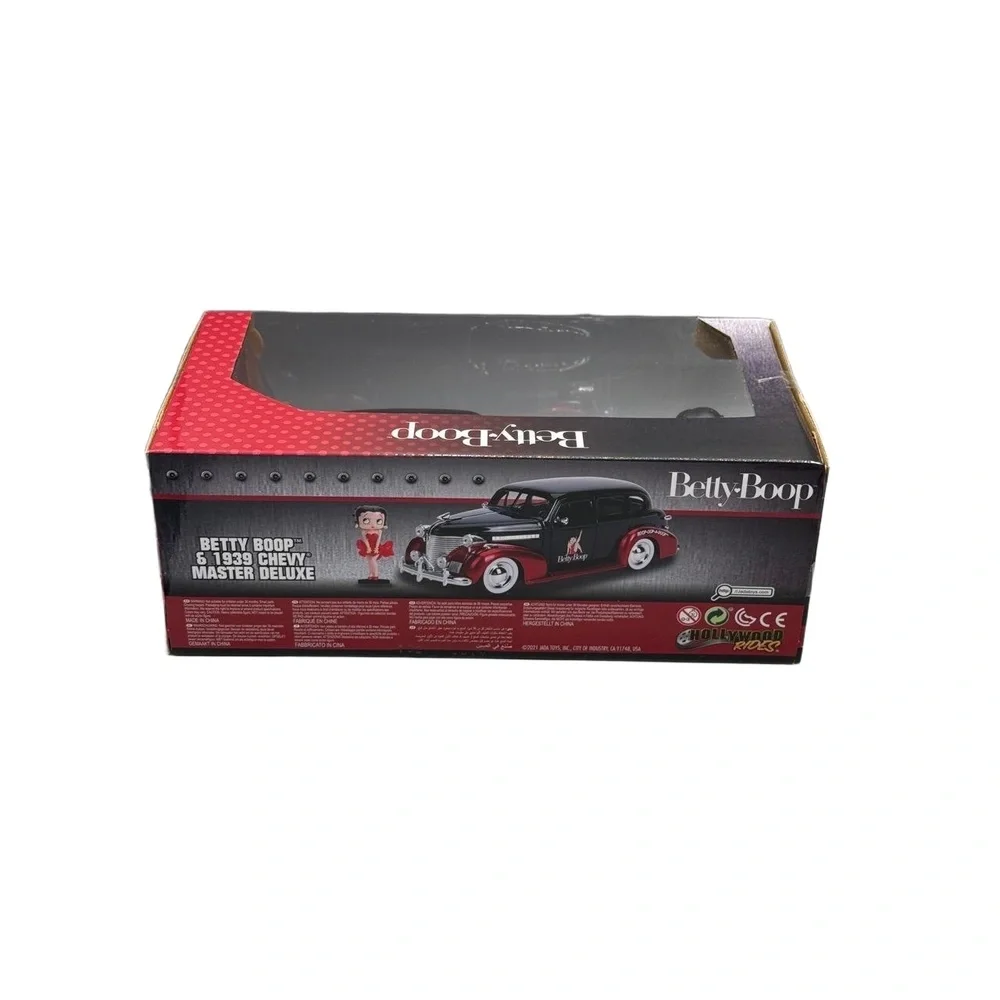 Jada Betty Boop 1939 Chevy Master Deluxe 1/24 Diecast Car Figure New Excellent - Picture 3 of 4